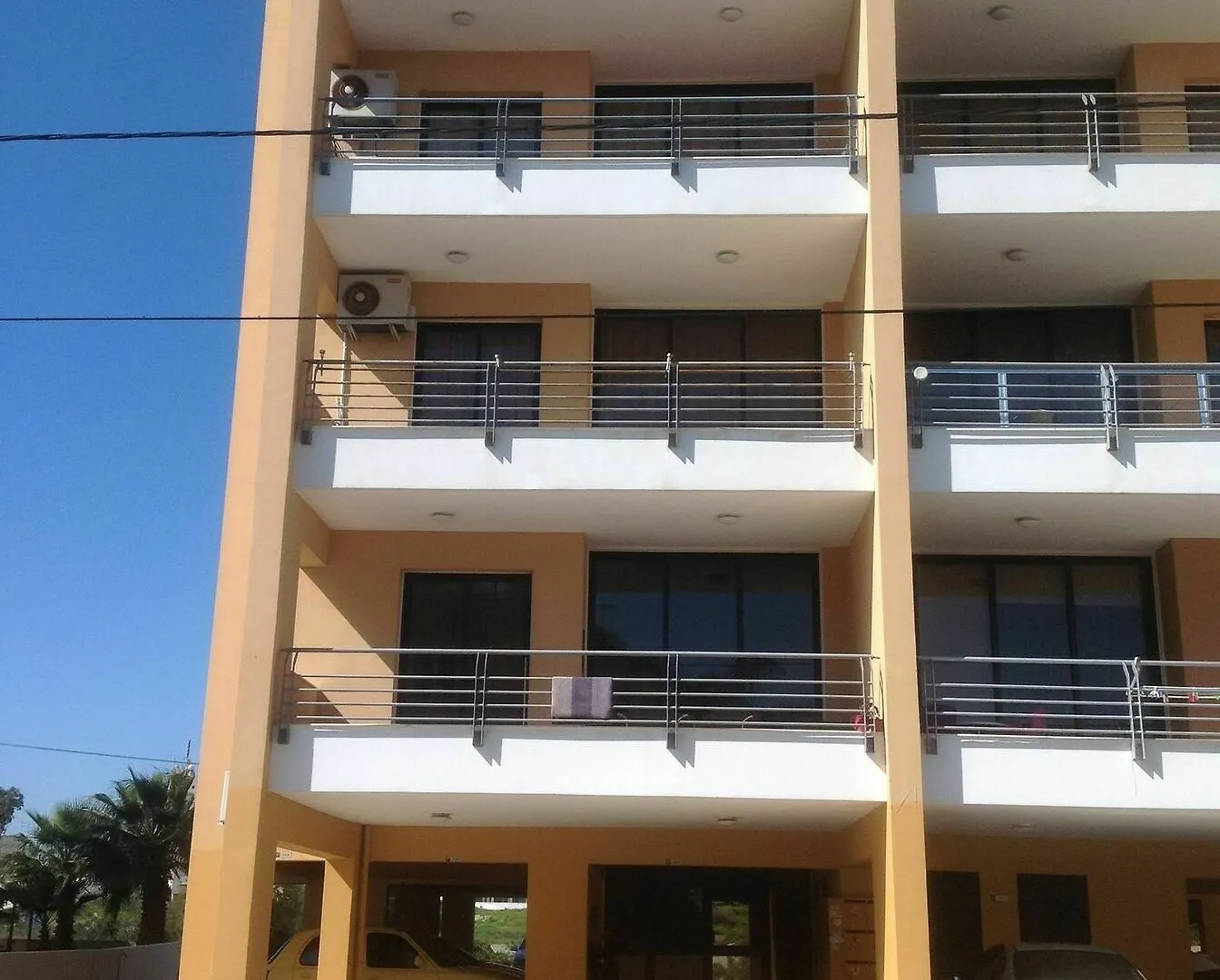 Makenzy 3 Apartment Larnaca